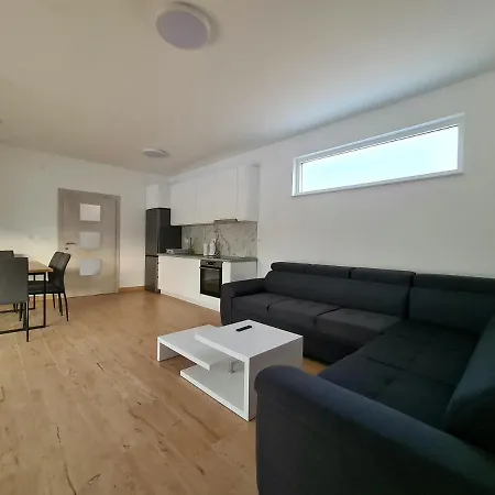 Villa Bevel *